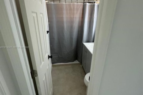 Casa en alquiler en Port Charlotte, Florida, 2 dormitorios № 1969948 - foto 27