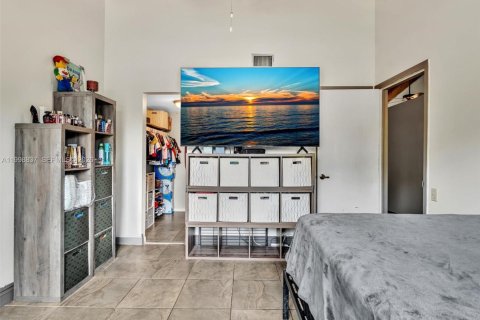 Townhouse in Miami, Florida 2 bedrooms, 113.53 sq.m. № 2060716 - photo 30