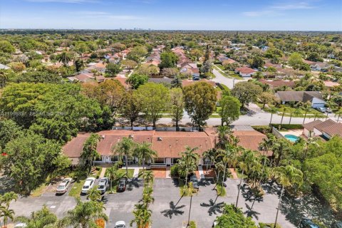 Townhouse in Miami, Florida 2 bedrooms, 113.53 sq.m. № 2060716 - photo 5