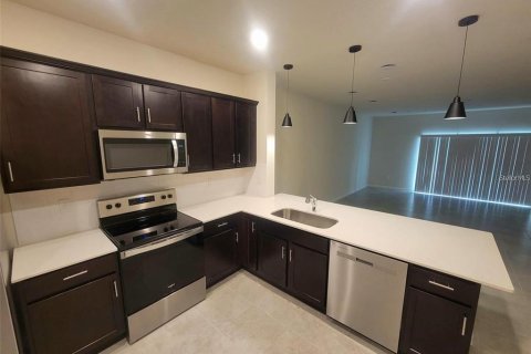 Adosado en alquiler en Davenport, Florida, 3 dormitorios, 161.28 m2 № 2093072 - foto 3