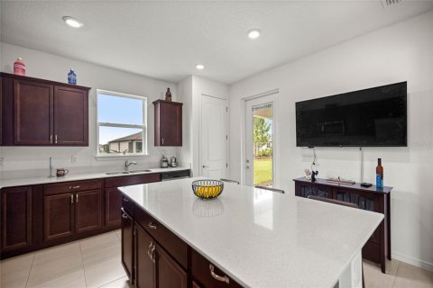 House in Ocala, Florida 2 bedrooms, 133.04 sq.m. № 1828109 - photo 2