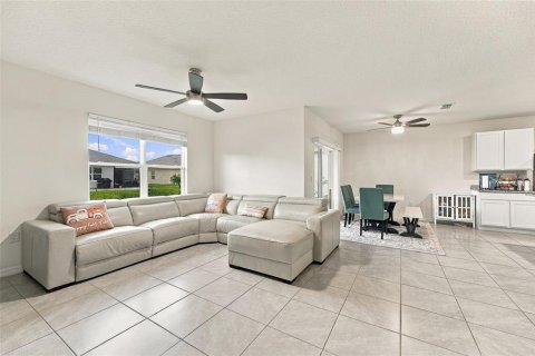 Villa ou maison à vendre à Sanford, Floride: 4 chambres, 168.62 m2 № 2394327 - photo 14