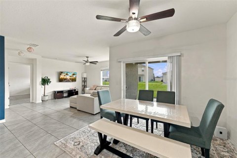 Villa ou maison à vendre à Sanford, Floride: 4 chambres, 168.62 m2 № 2394327 - photo 11