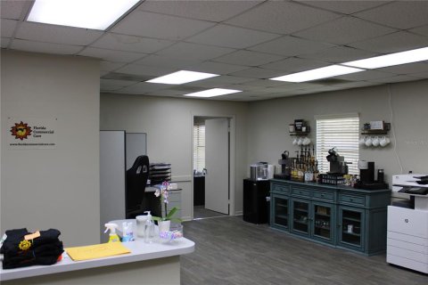 Commercial property in Holiday, Florida 222.97 sq.m. № 2239796 - photo 5