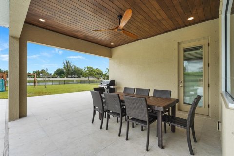 Villa ou maison à vendre à Sarasota, Floride: 4 chambres, 292.46 m2 № 2408782 - photo 11