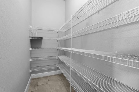 Villa ou maison à vendre à Sarasota, Floride: 4 chambres, 292.46 m2 № 2408782 - photo 23