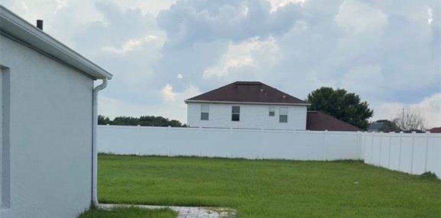 House in Kissimmee, Florida 3 bedrooms, 170.57 sq.m. № 2379627