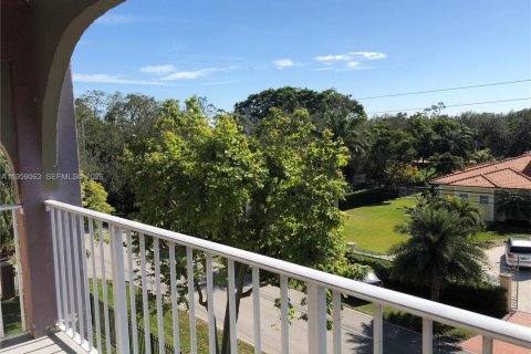 Condominio en alquiler en Miami, Florida, 1 dormitorio, 62.24 m2 № 2025982 - foto 13