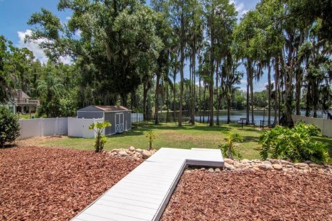 House in Lutz, Florida 3 bedrooms, 198.25 sq.m. № 2157591 - photo 29