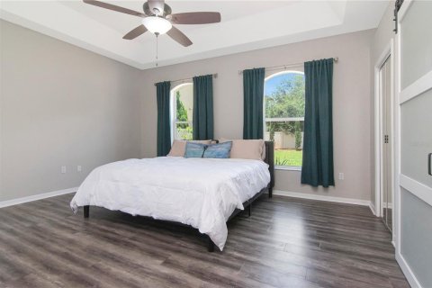 House in Lutz, Florida 3 bedrooms, 198.25 sq.m. № 2157591 - photo 14