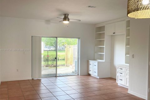 Adosado en venta en Palmetto Bay, Florida, 3 dormitorios, 127.28 m2 № 2041337 - foto 25