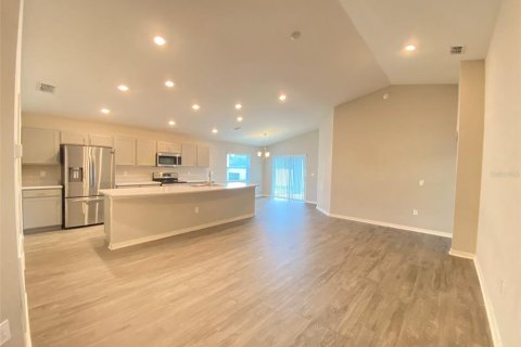 Villa ou maison à louer à Davenport, Floride: 4 chambres, 157.75 m2 № 2138509 - photo 2