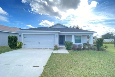 Villa ou maison à Davenport, Floride 4 chambres, 157.75 m2 № 2138509