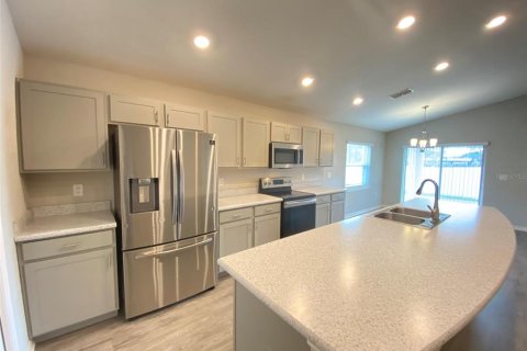 Villa ou maison à louer à Davenport, Floride: 4 chambres, 157.75 m2 № 2138509 - photo 3