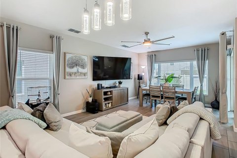 Adosado en venta en Kissimmee, Florida, 3 dormitorios, 178.19 m2 № 1848534 - foto 3