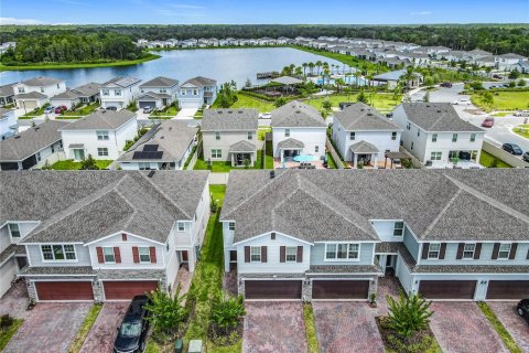Adosado en venta en Kissimmee, Florida, 3 dormitorios, 178.19 m2 № 1848534 - foto 8