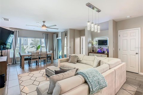 Adosado en venta en Kissimmee, Florida, 3 dormitorios, 178.19 m2 № 1848534 - foto 15