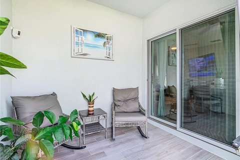 Adosado en venta en Kissimmee, Florida, 3 dormitorios, 178.19 m2 № 1848534 - foto 4