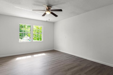 House in Inverness, Florida 3 bedrooms, 118.54 sq.m. № 1917005 - photo 20