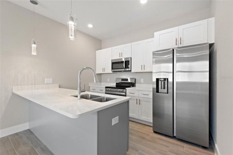 Apartamento en alquiler en Kissimmee, Florida, 3 dormitorios, 119.66 m2 № 1879488 - foto 11