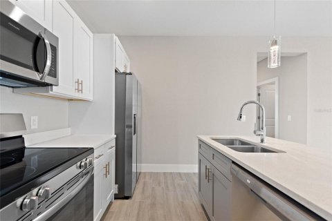 Apartamento en alquiler en Kissimmee, Florida, 3 dormitorios, 119.66 m2 № 1879488 - foto 13