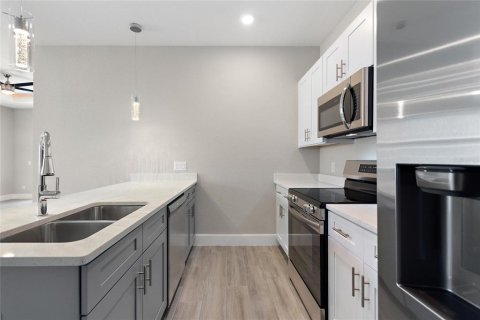 Apartamento en alquiler en Kissimmee, Florida, 3 dormitorios, 119.66 m2 № 1879488 - foto 12