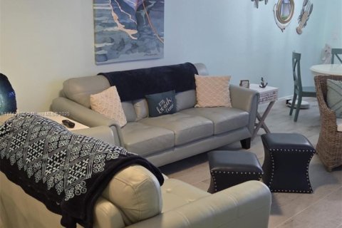 Condominio en venta en Hutchinson Island South, Florida, 2 dormitorios, 100.15 m2 № 2020075 - foto 13