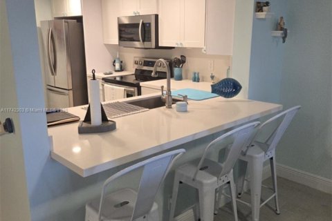 Condominio en venta en Hutchinson Island South, Florida, 2 dormitorios, 100.15 m2 № 2020075 - foto 5