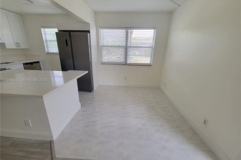 Снять в аренду кондоминиум в Бока-Ратон, Флорида 2 спальни, 78.04м2, № 2004441 - фото 11