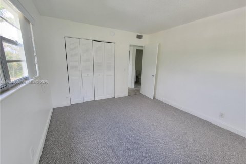 Снять в аренду кондоминиум в Бока-Ратон, Флорида 2 спальни, 78.04м2, № 2004441 - фото 20