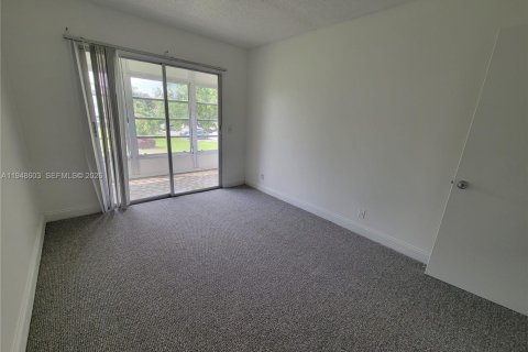 Снять в аренду кондоминиум в Бока-Ратон, Флорида 2 спальни, 78.04м2, № 2004441 - фото 24