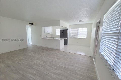 Снять в аренду кондоминиум в Бока-Ратон, Флорида 2 спальни, 78.04м2, № 2004441 - фото 29