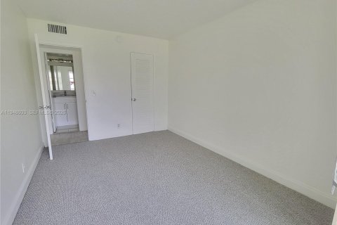 Снять в аренду кондоминиум в Бока-Ратон, Флорида 2 спальни, 78.04м2, № 2004441 - фото 26