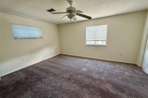 Villa ou maison à vendre à New Port Richey, Floride: 4 chambres, 187.11 m2 № 1893987 - photo 25