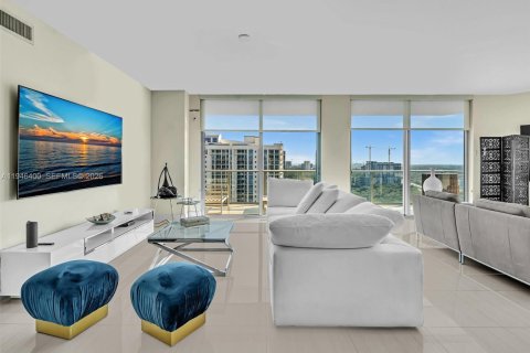 Condominio en venta en North Miami Beach, Florida, 2 dormitorios, 185.71 m2 № 2002756 - foto 14