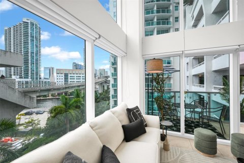 Copropriété à louer à Miami, Floride: 2 chambres, 117.71 m2 № 2154894 - photo 3