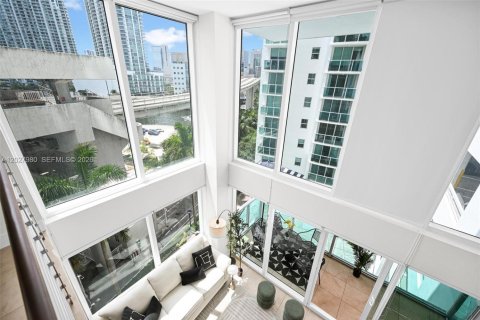 Copropriété à louer à Miami, Floride: 2 chambres, 117.71 m2 № 2154894 - photo 21