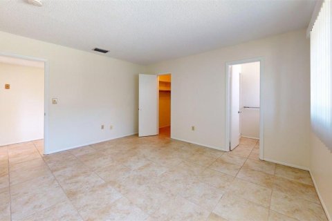 Villa ou maison à louer à Sarasota, Floride: 2 chambres, 123.75 m2 № 2308242 - photo 24
