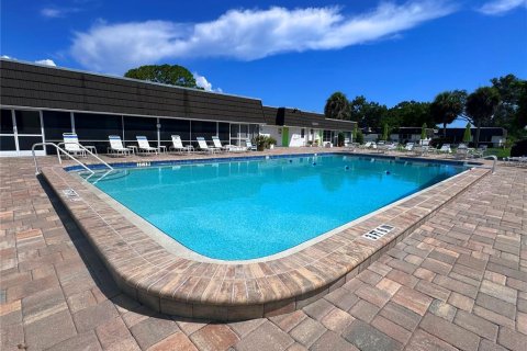 Villa ou maison à louer à Sarasota, Floride: 2 chambres, 123.75 m2 № 2308242 - photo 6