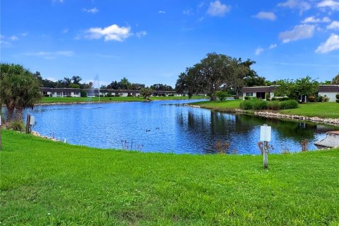 Villa ou maison à louer à Sarasota, Floride: 2 chambres, 123.75 m2 № 2308242 - photo 9