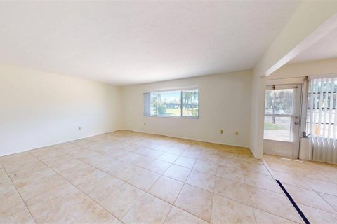 Villa ou maison à louer à Sarasota, Floride: 2 chambres, 123.75 m2 № 2308242 - photo 19