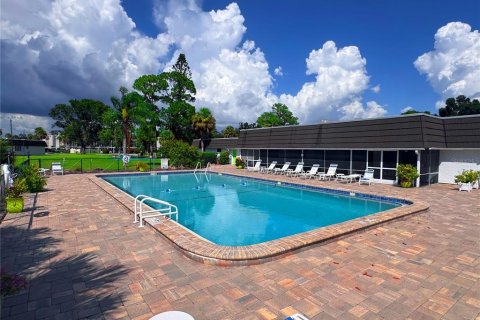 Villa ou maison à louer à Sarasota, Floride: 2 chambres, 123.75 m2 № 2308242 - photo 11