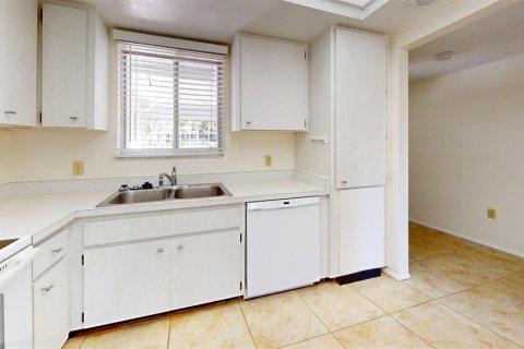 Villa ou maison à louer à Sarasota, Floride: 2 chambres, 123.75 m2 № 2308242 - photo 15