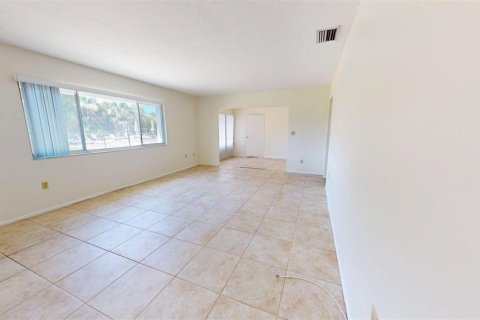 Villa ou maison à louer à Sarasota, Floride: 2 chambres, 123.75 m2 № 2308242 - photo 21