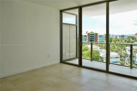 Купить кондоминиум в Бей-Харбор-Айлендс, Флорида 3 спальни, 294.87м2, № 1694399 - фото 18