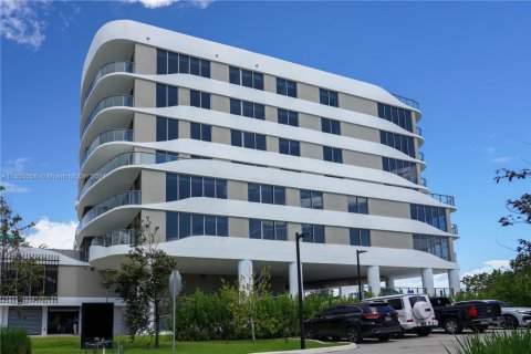 Купить кондоминиум в Бей-Харбор-Айлендс, Флорида 3 спальни, 294.87м2, № 1694399 - фото 25