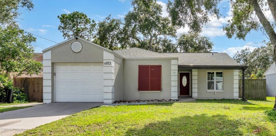 Villa ou maison à Tampa, Floride 3 chambres, 112.88 m2 № 1816910