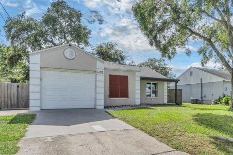 Villa ou maison à louer à Tampa, Floride: 3 chambres, 112.88 m2 № 1816910 - photo 2