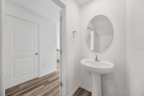 Townhouse in Ruskin, Florida 3 bedrooms, 136.01 sq.m. № 2393439 - photo 13