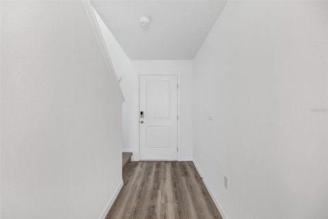 Townhouse in Ruskin, Florida 3 bedrooms, 136.01 sq.m. № 2393439 - photo 12